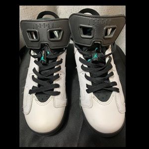 Air Jordan Retro Hyper Jade (w/o original box)